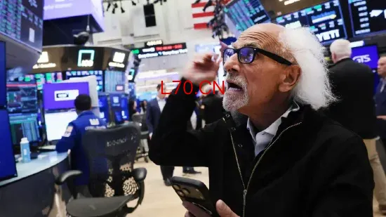 早盘：美股继续上扬 标普指数上涨0.5%